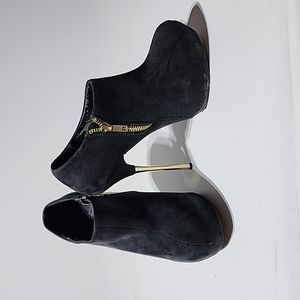 Forever 21 suede booties